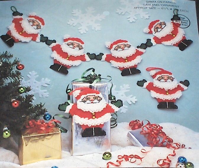 Santa Garland / Christmas Ornaments Plastic Canvas Kit  